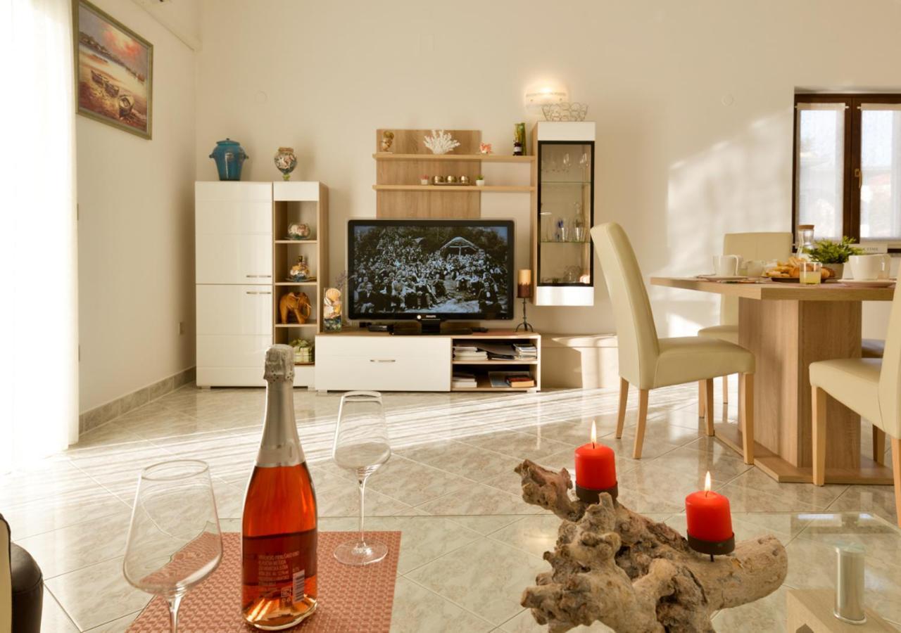 Apartments Villa Rosi Umag Exterior photo