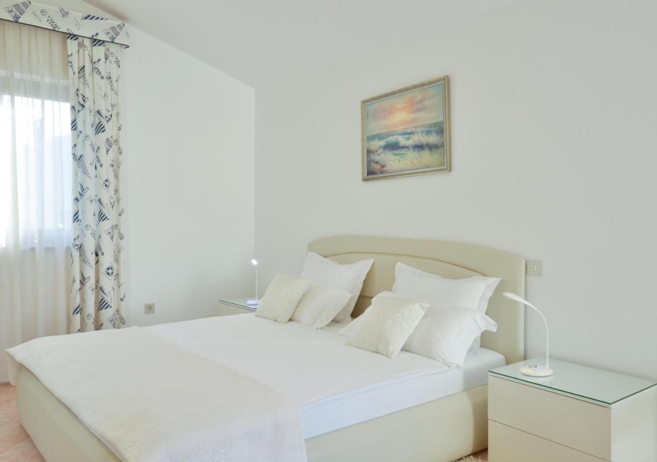 Apartments Villa Rosi Umag Exterior photo
